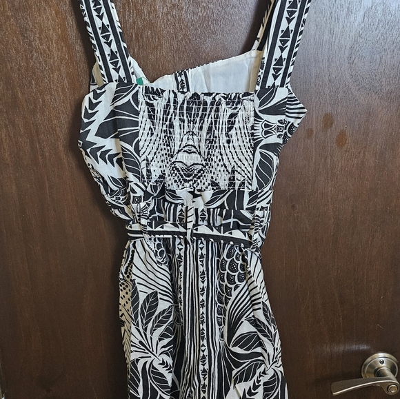 Farm Rio Linen Blend Romper - Picture 6 of 13